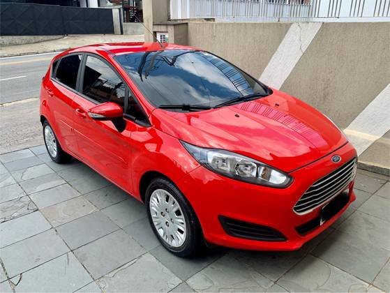 FORD FIESTA 1.6 SE HATCH 16V FLEX 4P POWERSHIFT
